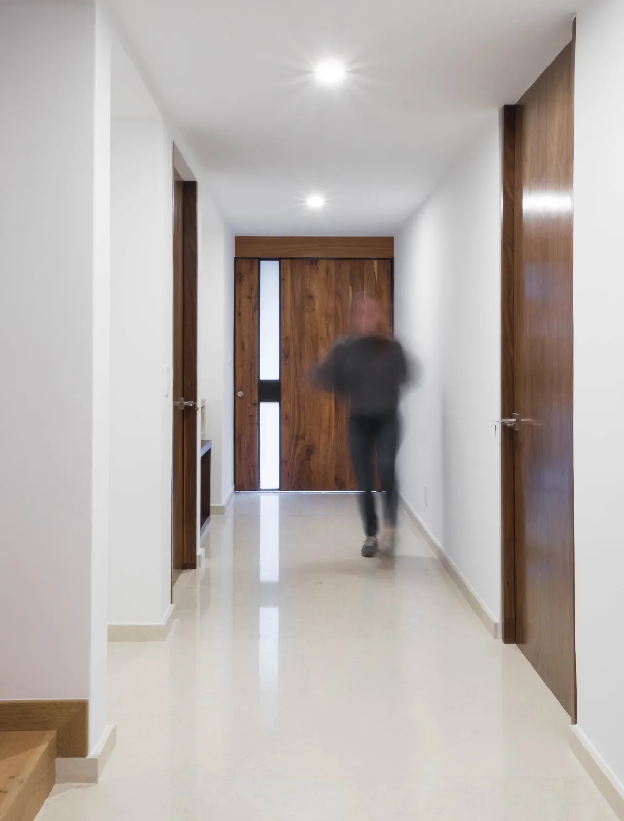 Entrada de la casa renovada en San Jerónimo